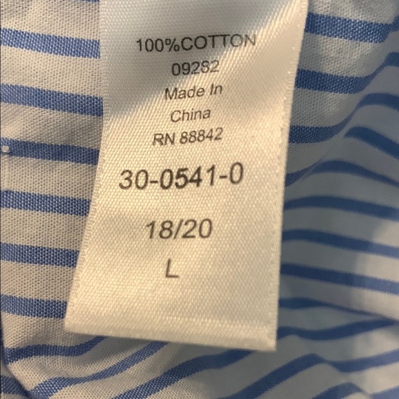 Women Within Blouse - Picture 5 of 5